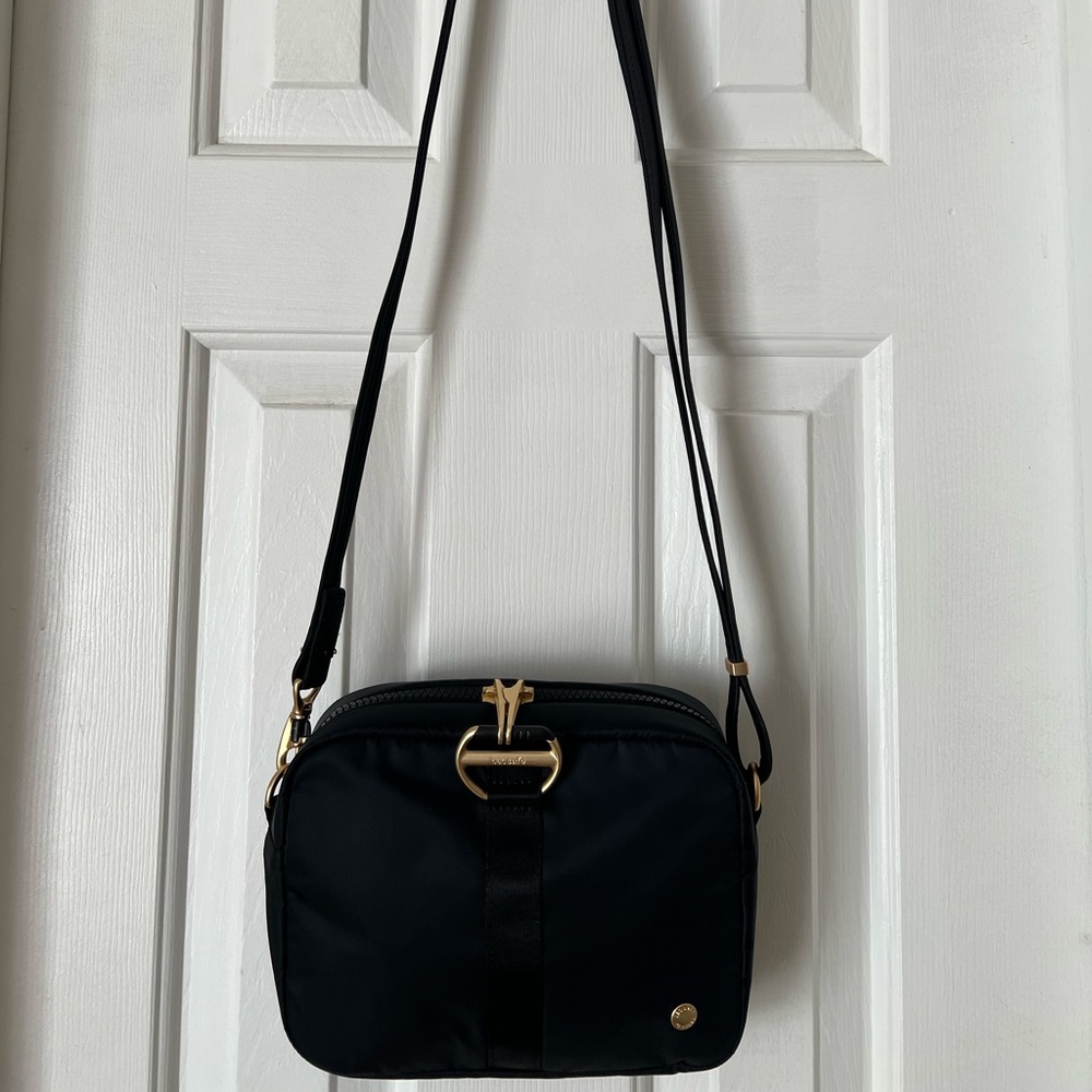 Citysafe CX Anti-Theft Square Crossbody - Black